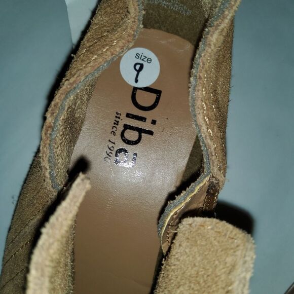 New Diba Suede Leather Taupe Ankle Boots Booties Size 9 - Picture 6 of 6